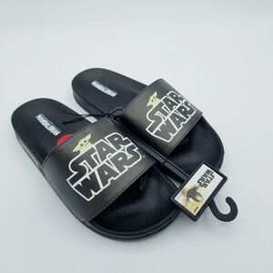 Star Wars Mandalorian Black Slides Sandals NWT Kids size 2